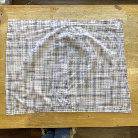 Laura Ashley Cassidy X2 Standard Pillow Shams 20 X 26 Farmhouse Cottage GUC - Picture 5 of 11